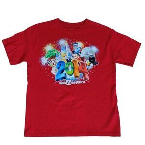 Disneyland Walt Disney World L Red 2014 T-Shirt